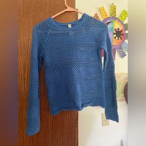 Large blue Cherokee knit sweater